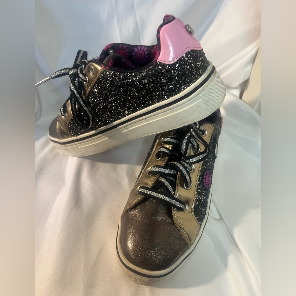 MADDEN GIRL Sneakers with Glitter tones - Picture 3 of 16